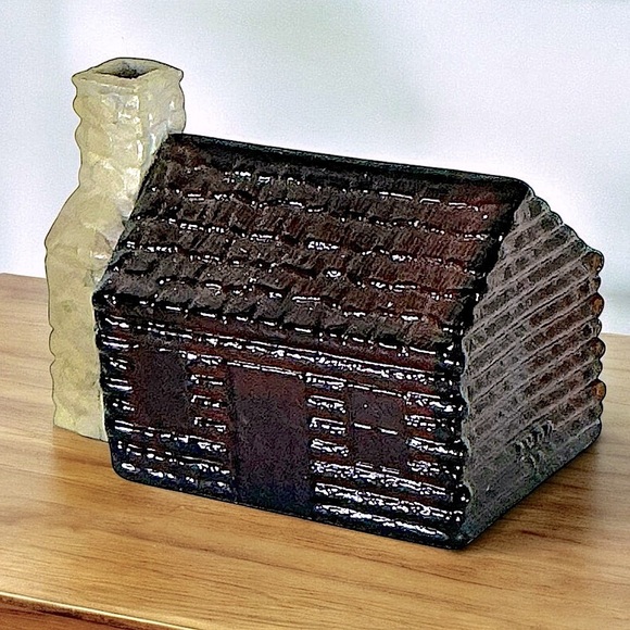 Vintage Avon Log Cabin Empty Wild Country Aftershave Glass Bottle Collectible - Picture 1 of 16